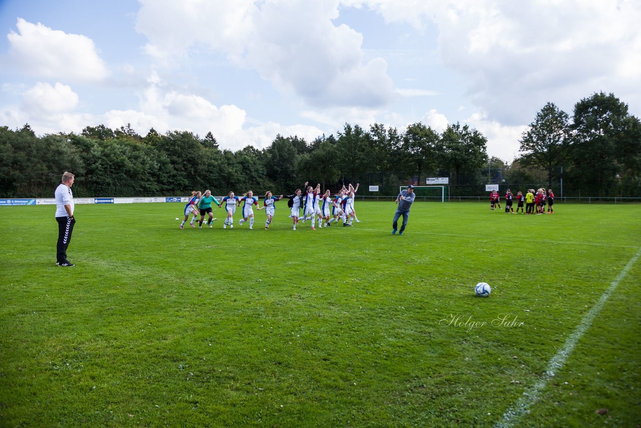 Bild 385 - B-Juniorinnen SVHU - Weststeinburg : Ergebnis: 15:0